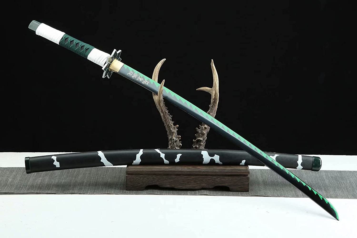 Handmade Demon Slayer Sword Rengoku Tanjirou Real Metal Full Tang Cosplay Replica