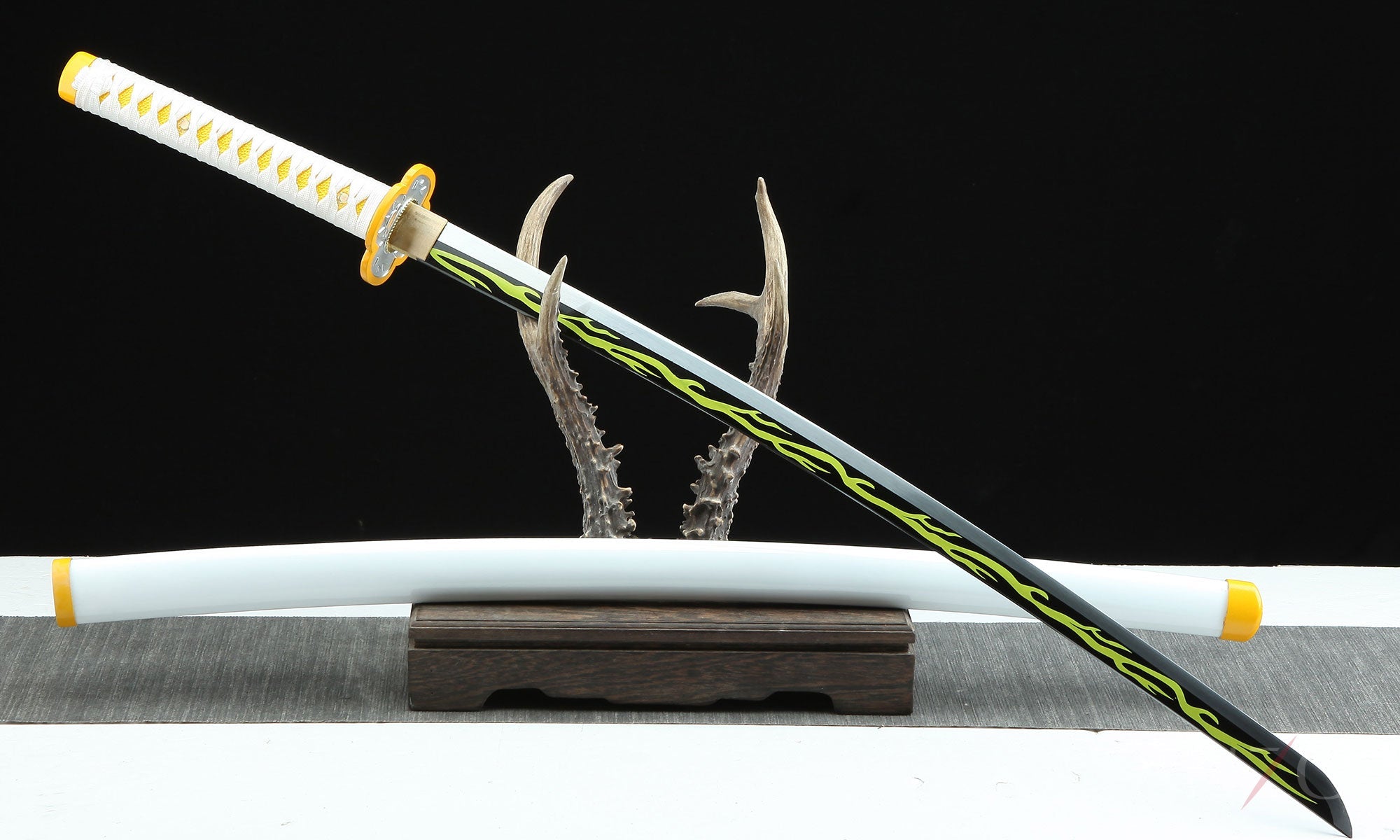 Zenitsu Katana - Yellow Demon Slayer Sword